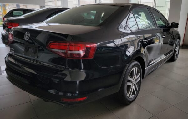 VOLKSWAGEN JETTA TRENDLINE 2.5 TIP, 2017 - Image 3