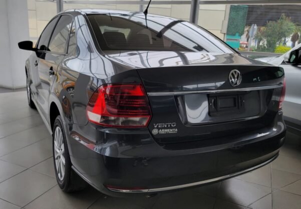 VOLKSWAGEN VENTO COMFORTLINE STD, 2017 - Image 3