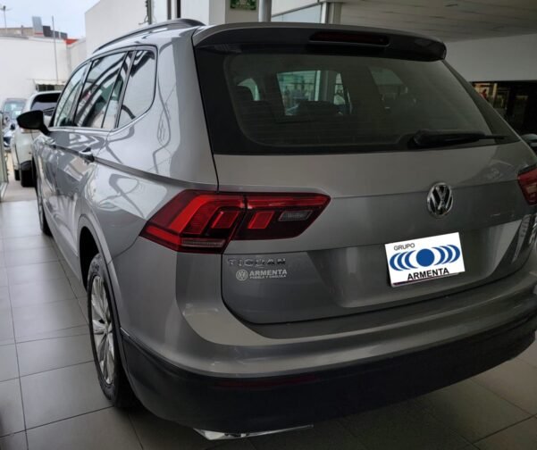 VOLKSWAGEN TIGUAN TRENDLINE AUT - Image 3
