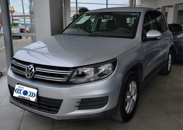 VOLKSWAGEN TIGUAN 1.4 TSI AUT