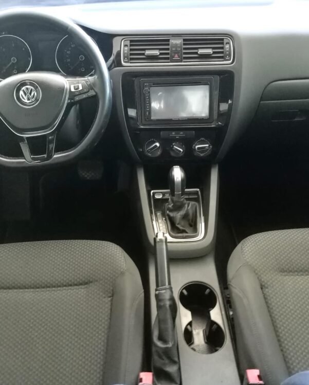 VOLKSWAGEN JETTA TDI DSG, 2015 - Image 4