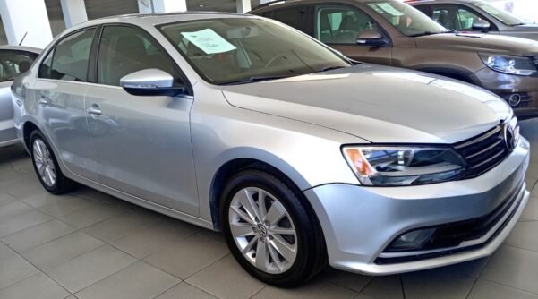 VOLKSWAGEN JETTA TDI DSG, 2015 - Image 2