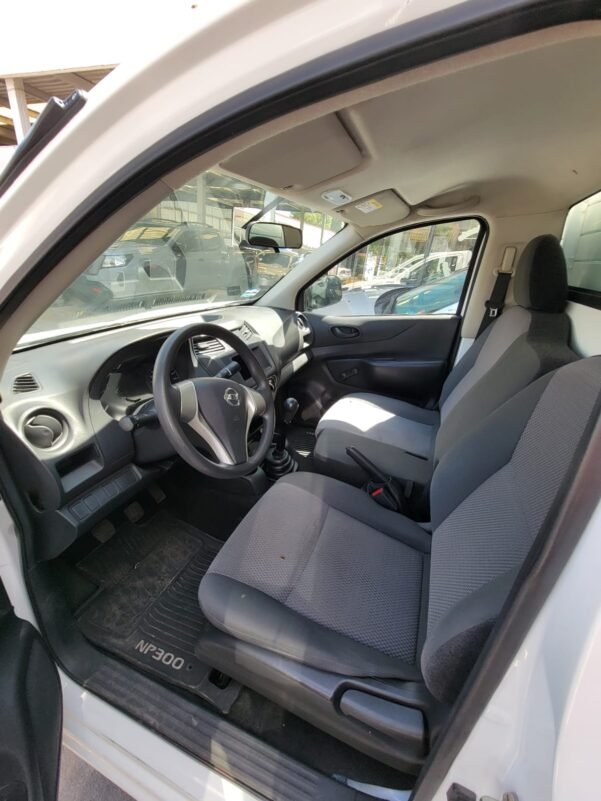 NISSAN NP300 ESTACAS STD - Image 4
