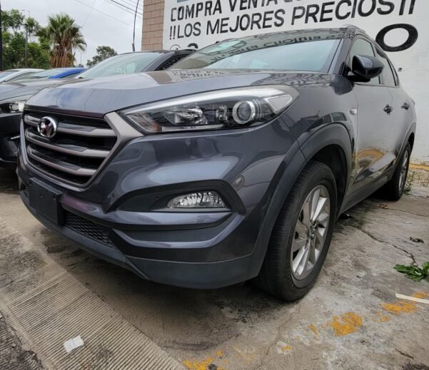 HYUNDAI TUCSON 2.0 AUT - Image 2