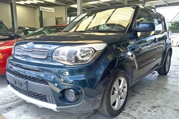 KIA SOUL LX - Image 2