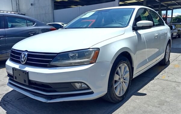 VOLKSWAGEN JETTA COMFORTLINE - Image 2