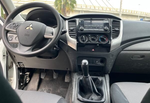 MITSUBISHI L 200 LR STD - Image 13