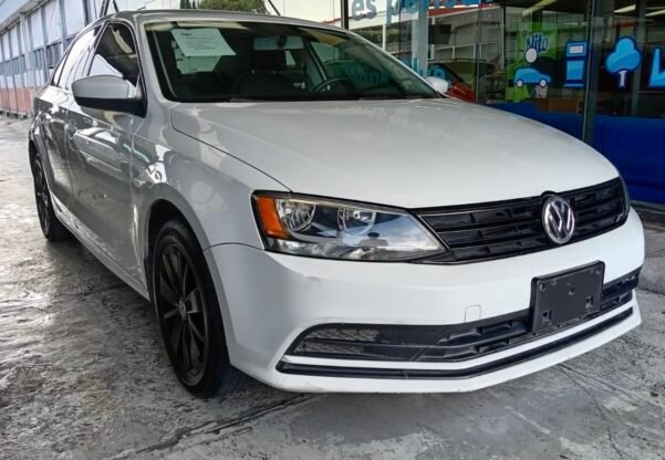 VOLKSWAGEN JETTA TRENDLINE 2.0 TIP - Image 3