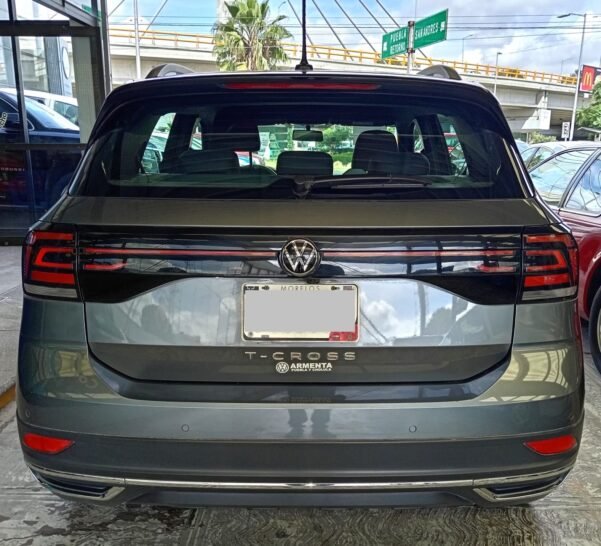 VOLKSWAGEN T-CROSS COMFORTLINE AUT - Image 4