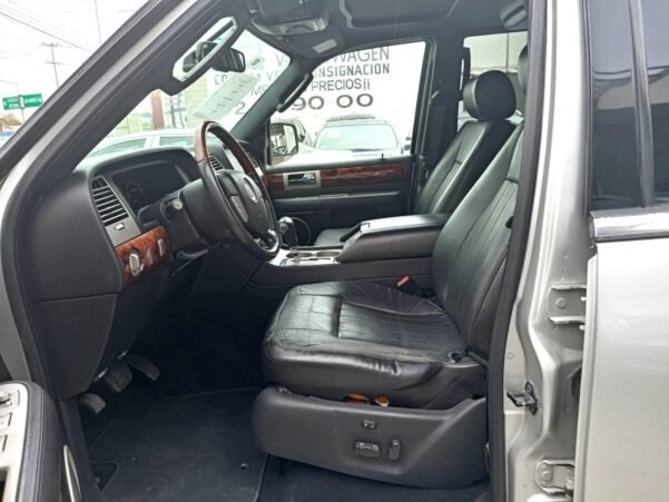 LINCOLN NAVIGATOR - Image 4