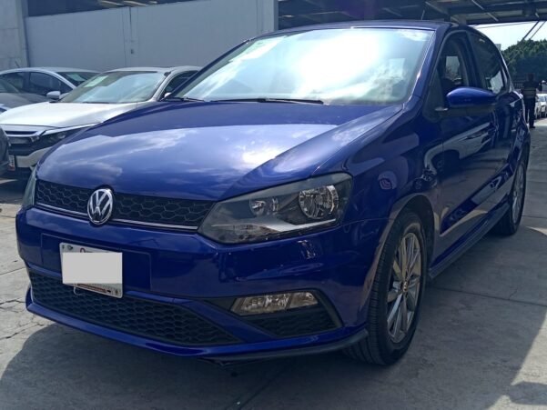 VOLKWAGEN POLO COMFORTLINE PLUS STD - Image 3