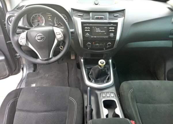 NISSAN FRONTIER LE STD - Image 4