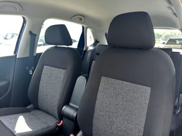 VOLKWAGEN POLO COMFORTLINE PLUS STD - Image 4