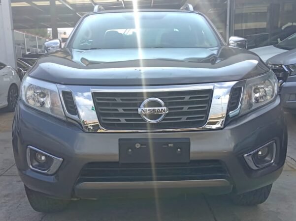 NISSAN FRONTIER LE STD