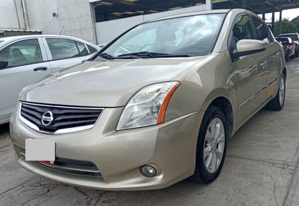 NISSAN SENTRA EMOTION AUT - Image 2