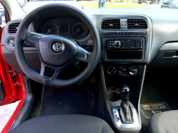 VOLKSWAGEN VENTO STARTLINE AUTOMATICO - Image 6