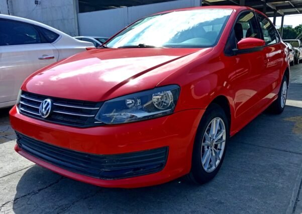 VOLKSWAGEN VENTO STARTLINE AUTOMATICO - Image 3