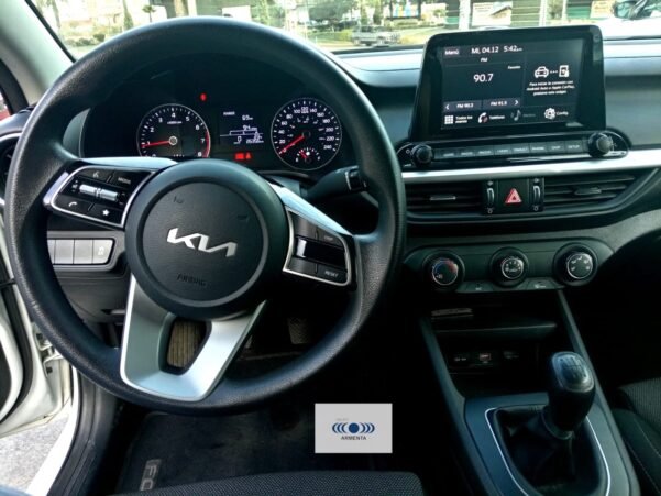 KIA FORTE SEDAN LX STD - Image 4