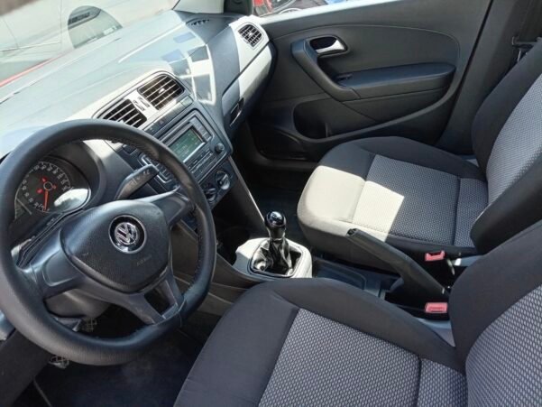 VOLKSWAGEN VENTO STARTLINE STD - Image 4