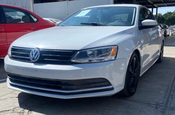 VOLKSWAGEN JETTA LIVE 2.0 STD - Image 5