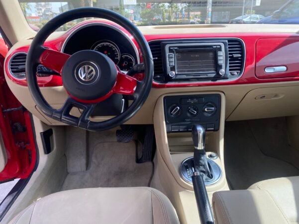 VOLKSWAGEN BEETLE SPORT AUT - Image 8