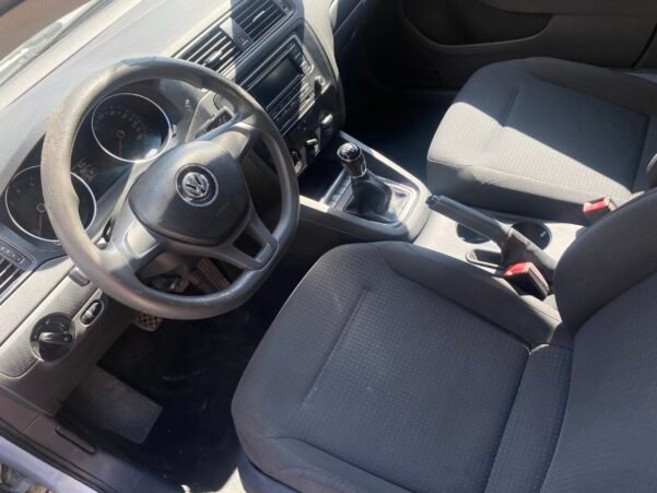 VOLKSWAGEN JETTA LIVE 2.0 STD - Image 7