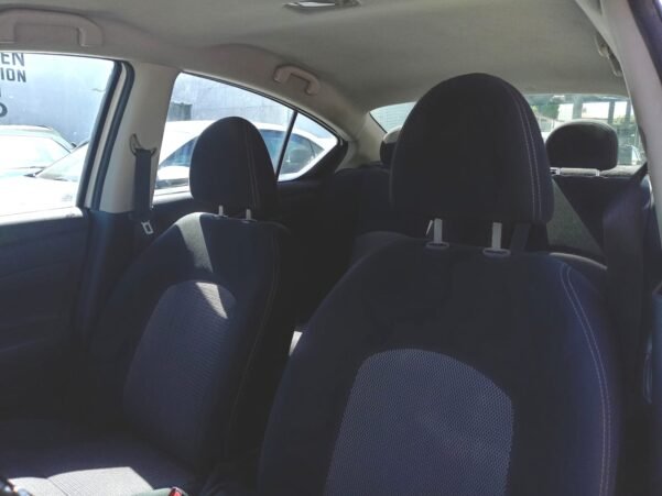 NISSAN VERSA SENSE AUT - Image 4