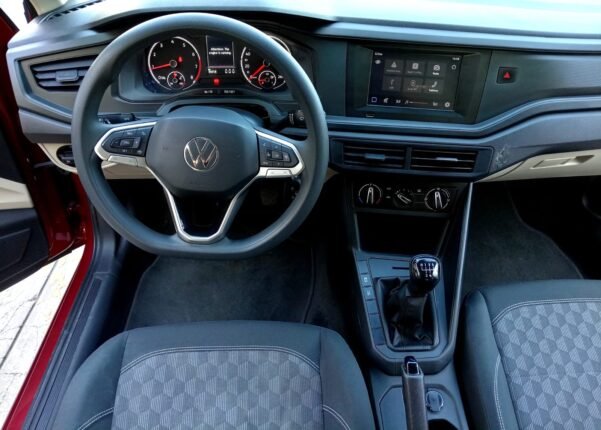 VOLKSWAGEN VIRTUS TRENDLINE STD - Image 6