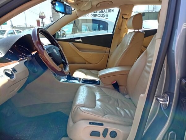 VOLKSWAGEN PASSAT V6 4MOTION TIP - Image 4