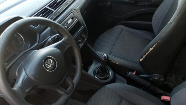 VOLKSWAGEN GOL SEDAN COMFORTLINE STD - Image 4