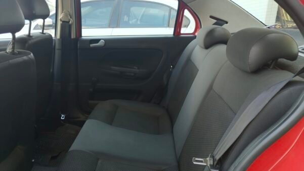 VOLKSWAGEN GOL SEDAN COMFORTLINE STD - Image 5