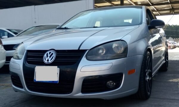 VOLKSWAGEN BORA TDI DSG - Image 3