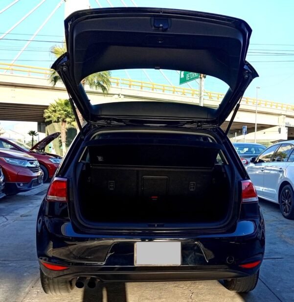 VOLKSWAGEN GOLF COMFORTLINE - Image 12