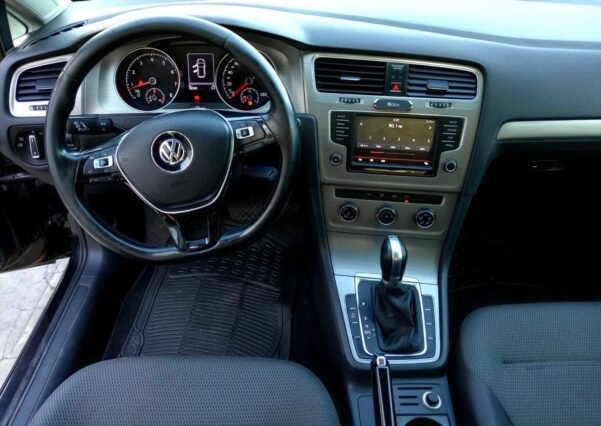 VOLKSWAGEN GOLF COMFORTLINE - Image 7