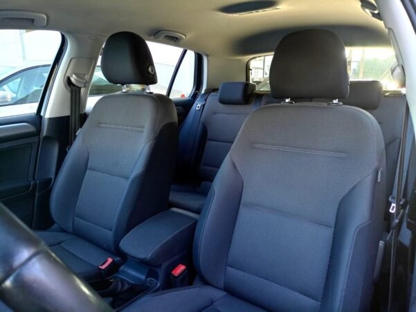 VOLKSWAGEN GOLF COMFORTLINE - Image 6