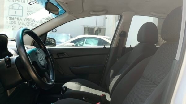 GM CHEVROLET AVEO LS STD - Image 6