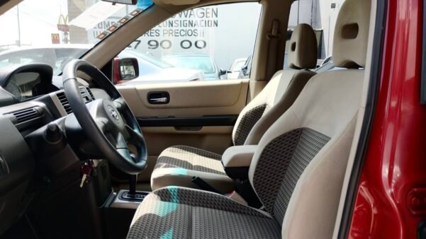 NISSAN X-TRAIL AUT C/Q - Image 9