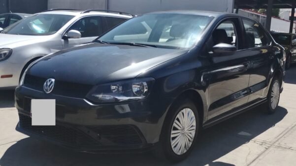 VOLKSWAGEN VENTO STARTLINE STD - Image 3