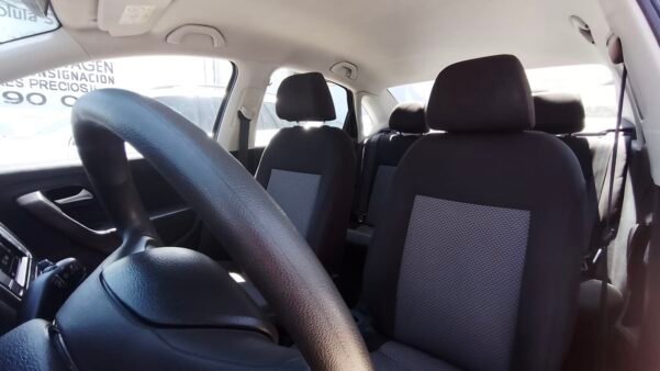 VOLKSWAGEN VENTO STARTLINE STD - Image 4