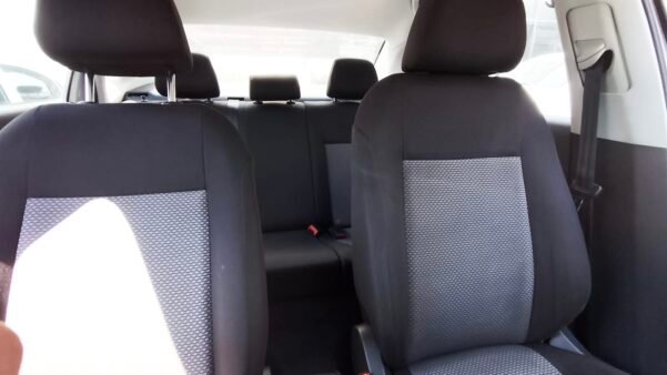 VOLKSWAGEN VENTO STARTLINE STD C/RINES - Image 4
