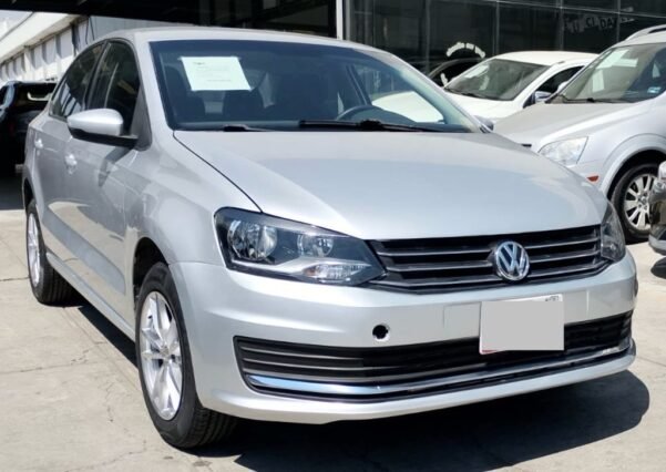 VOLKSWAGEN VENTO STARTLINE STD C/RINES - Image 6