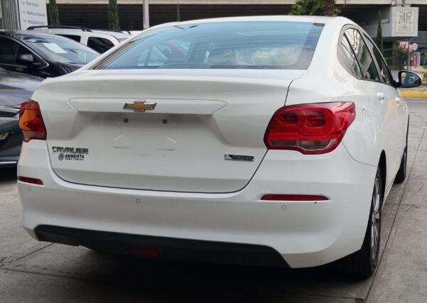 CHEVROLET CAVALIER PREMIER AUT - Image 11