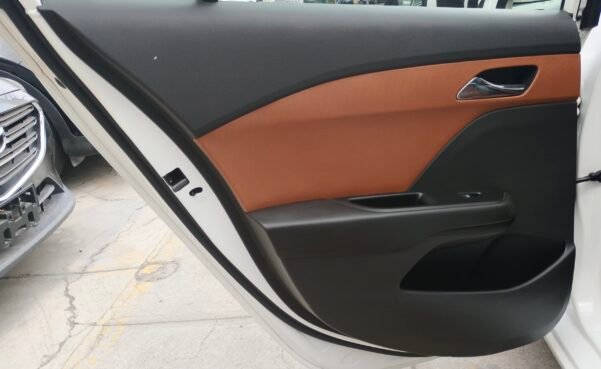 CHEVROLET CAVALIER PREMIER AUT - Image 8