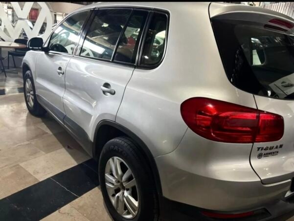 VOLKSWAGEN TIGUAN 2.0 NIVE AT - Image 12