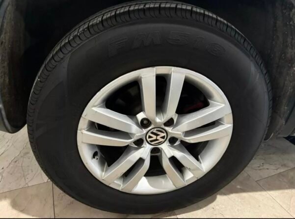 VOLKSWAGEN TIGUAN 2.0 NIVE AT - Image 15