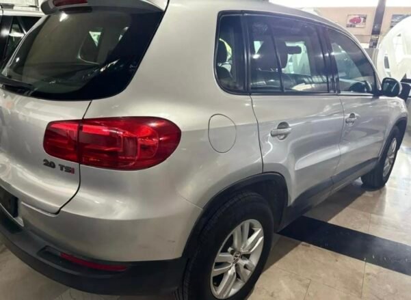 VOLKSWAGEN TIGUAN 2.0 NIVE AT - Image 13