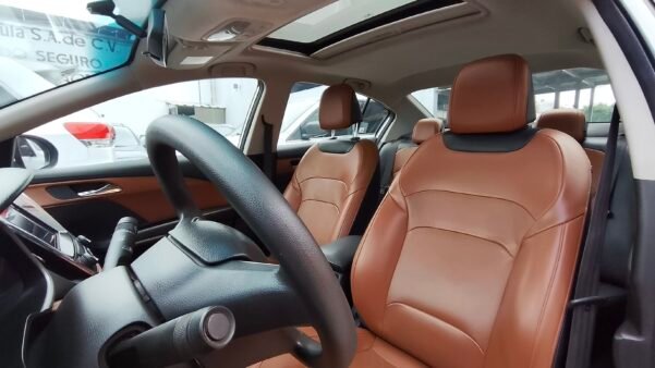 CHEVROLET CAVALIER PREMIER AUT - Image 7