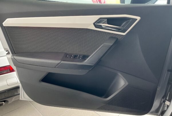 SEAT ARONA XCELLENCE PAQ. PLUS - Image 5