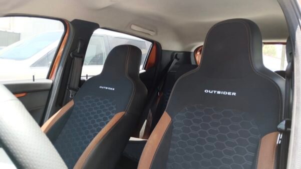 RENAULT KWID OUTSIDER STD - Image 6
