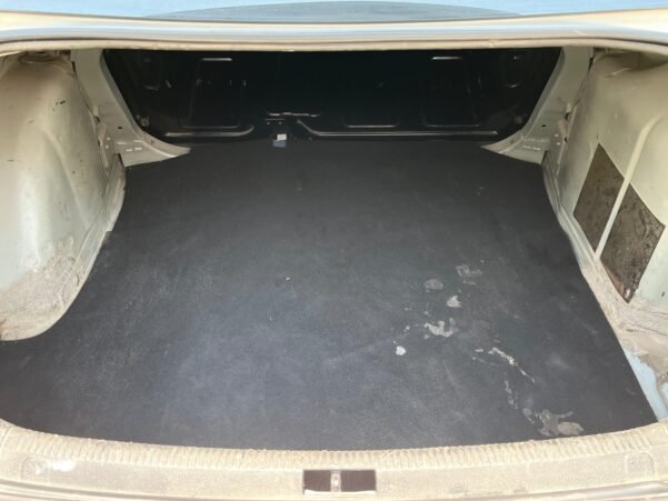 VOLKSWAGEN JETTA CLASICO CL AIRE STD - Image 12